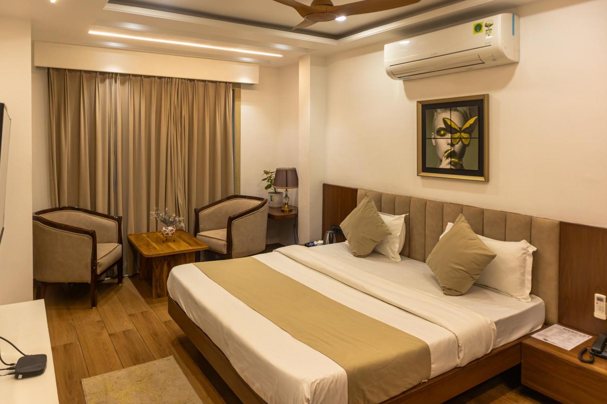Hotel Divine Peak Pachmarhi Exterior photo