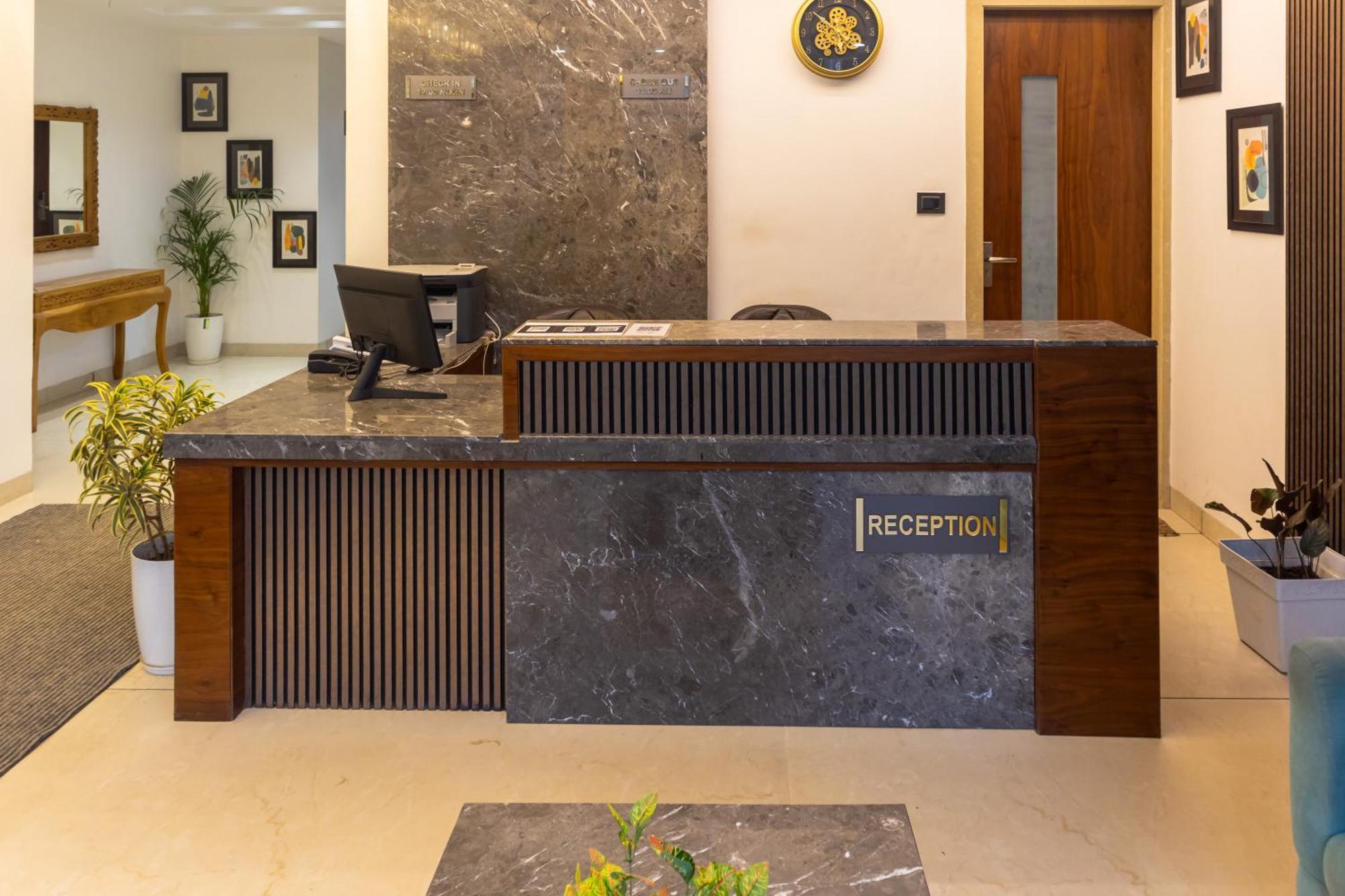 Hotel Divine Peak Pachmarhi Exterior photo